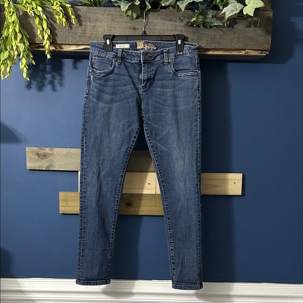 Kut from the Kloth Katy Boyfriend Jeans Size 6. EUC